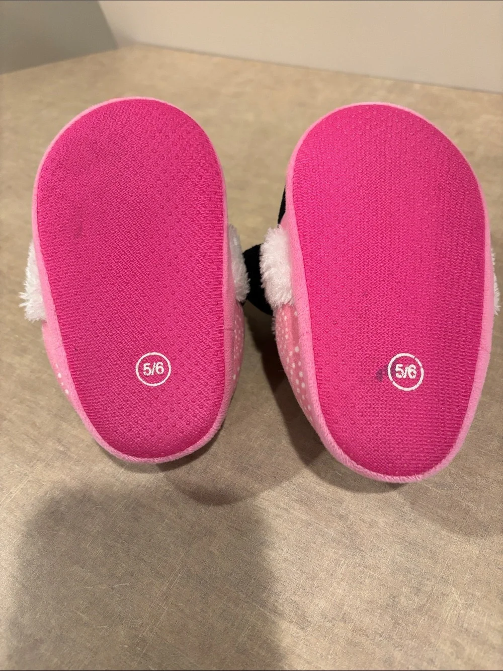 Girls Pink Minnie Mouse Plush Slip-On Slippers